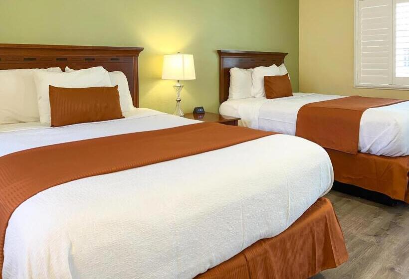 ホテル The Old West Inn