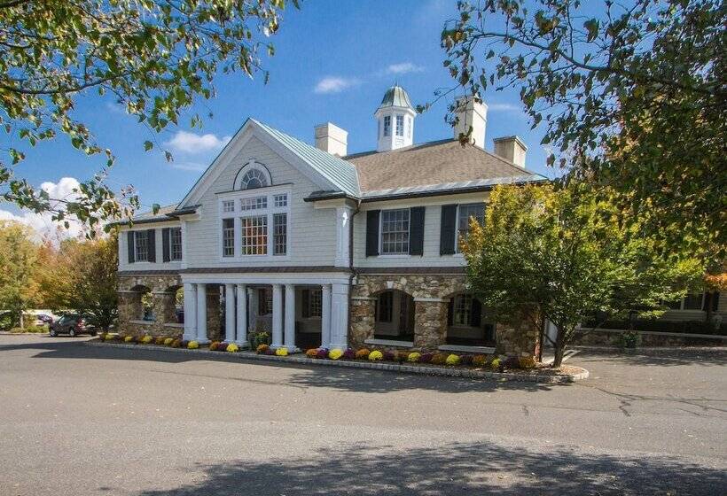 فندق Olde Mill Inn