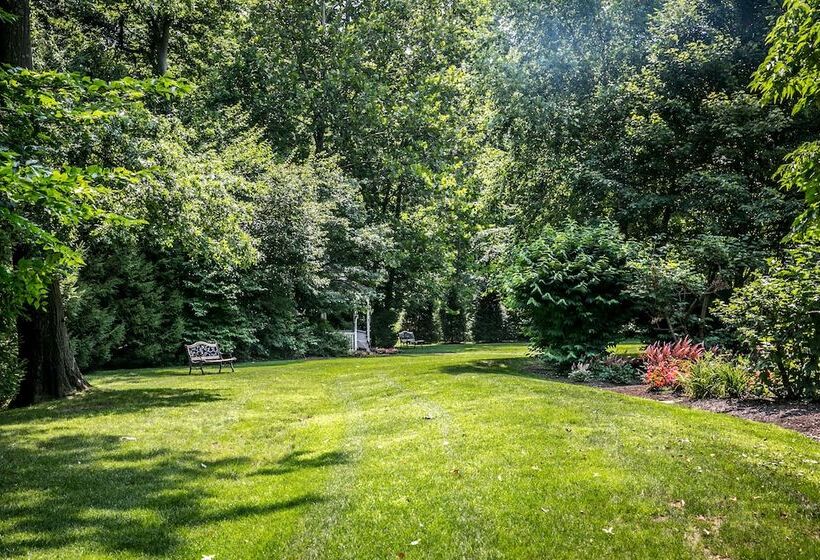 فندق Olde Mill Inn