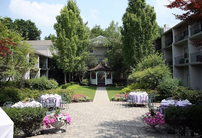 فندق Olde Mill Inn