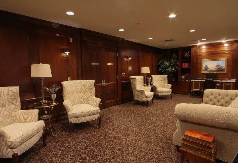 فندق Olde Mill Inn