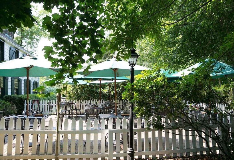 فندق Olde Mill Inn