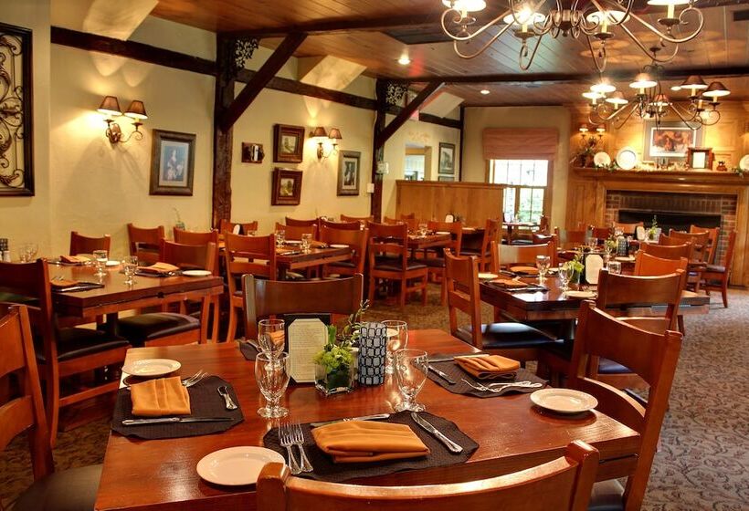 فندق Olde Mill Inn