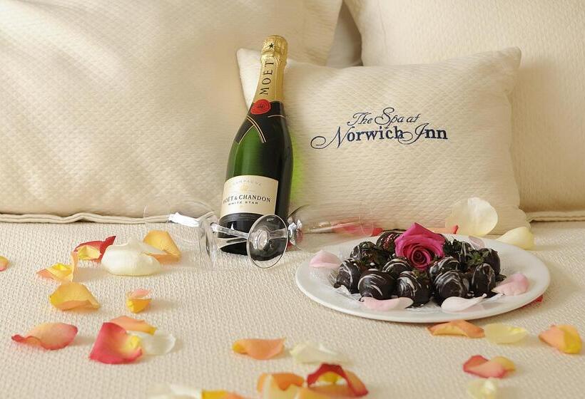 בית מלון כפרי The Spa At Norwich Inn