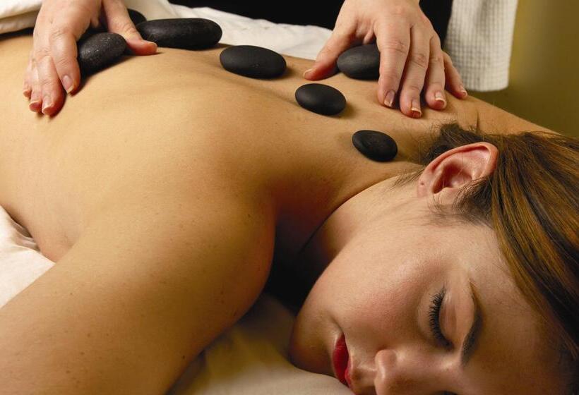 בית מלון כפרי The Spa At Norwich Inn