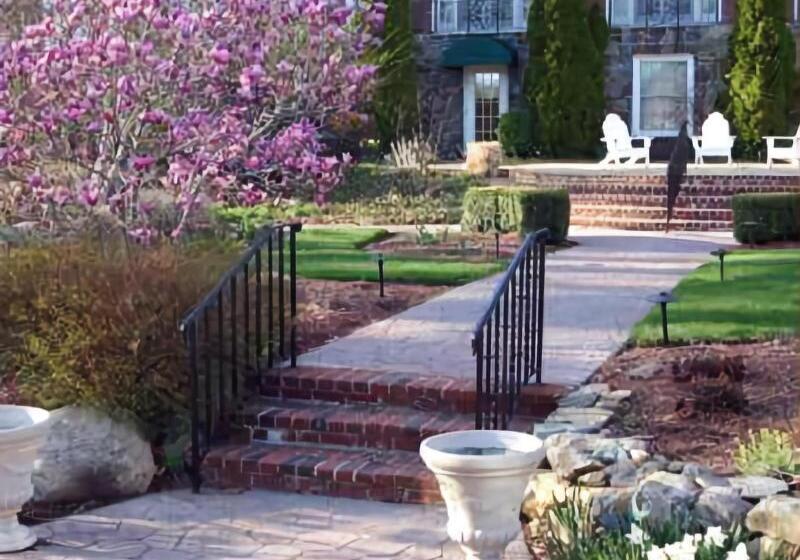 בית מלון כפרי The Spa At Norwich Inn