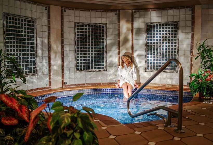 בית מלון כפרי The Spa At Norwich Inn