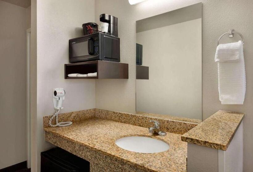 فندق Travelodge By Wyndham Dexter