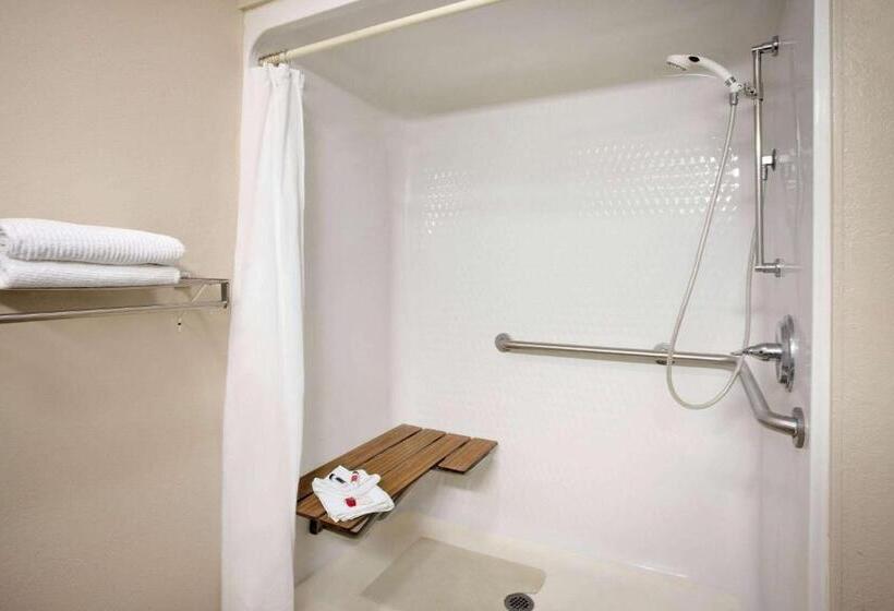 فندق Travelodge By Wyndham Dexter