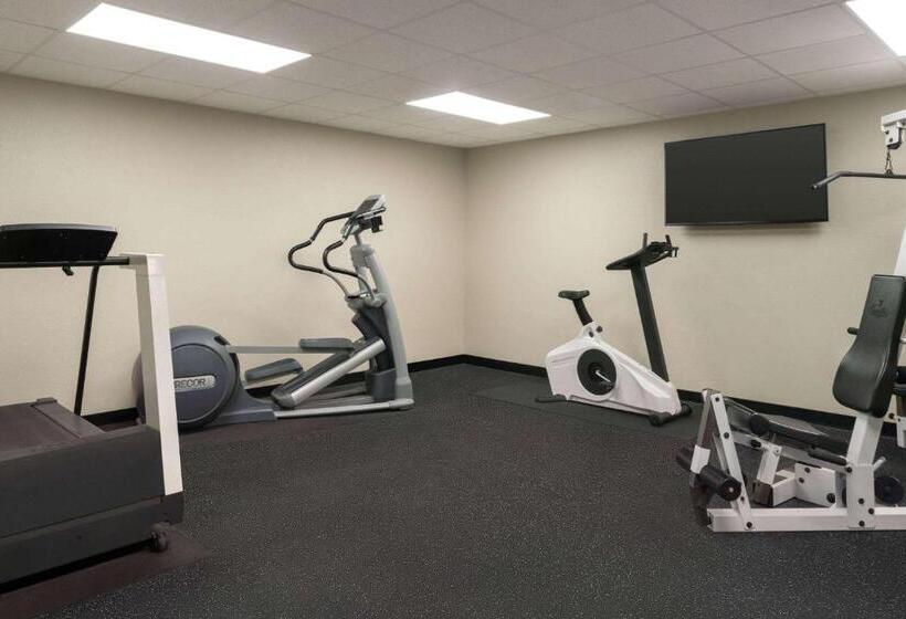 فندق Travelodge By Wyndham Dexter