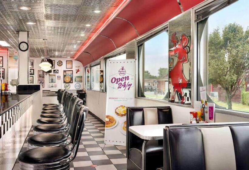 فندق Travelodge By Wyndham Dexter