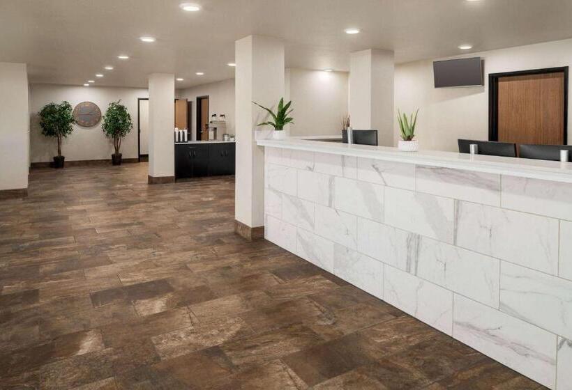 酒店 Travelodge By Wyndham Dexter