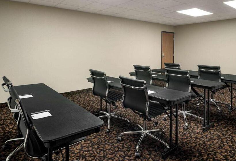 فندق Travelodge By Wyndham Dexter