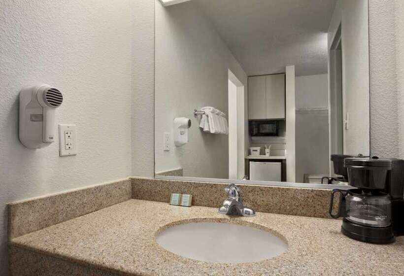 فندق Travelodge By Wyndham Outer Banks/kill Devil Hills