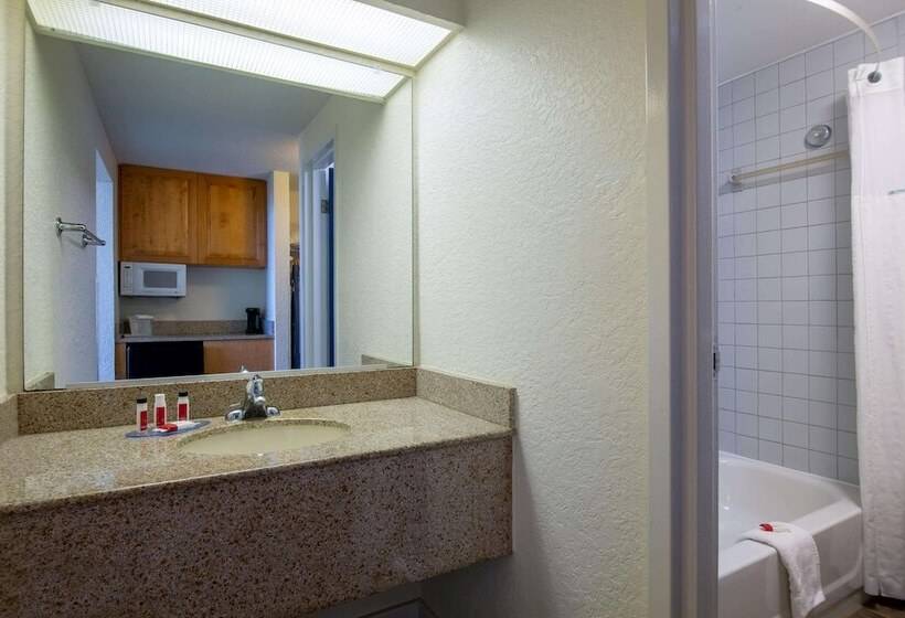 فندق Travelodge By Wyndham Outer Banks/kill Devil Hills