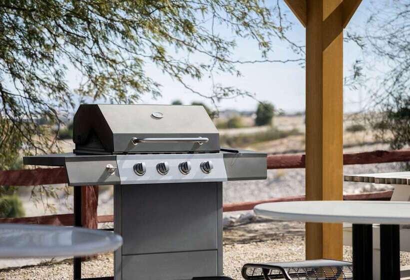 فندق Travelodge By Wyndham Yuma