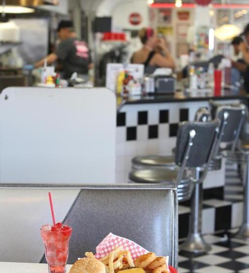 فندق Travelodge By Wyndham Yuma