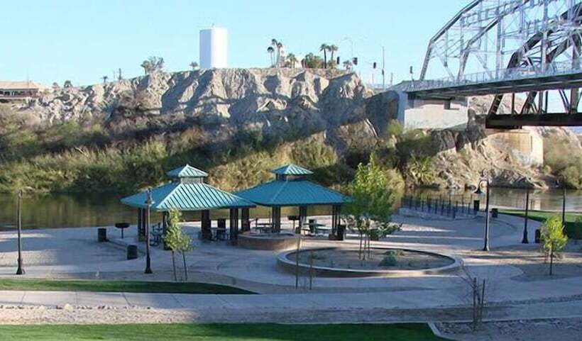 فندق Travelodge By Wyndham Yuma