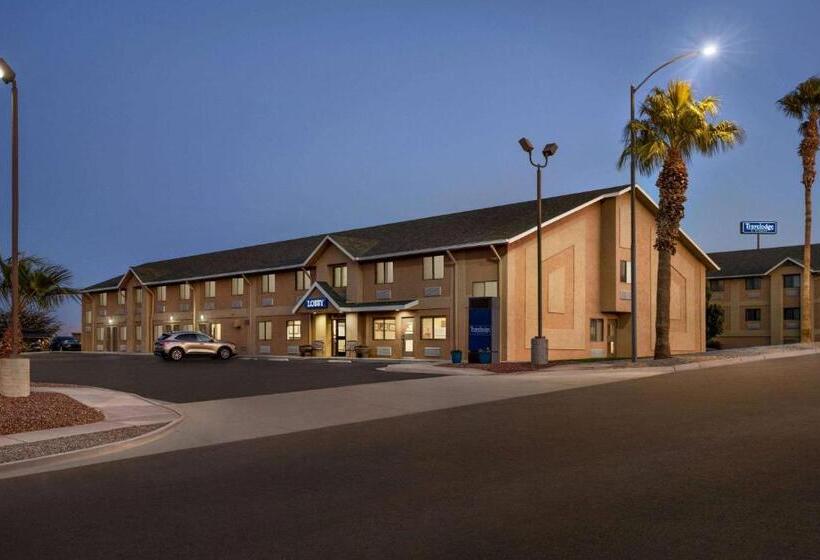 فندق Travelodge By Wyndham Yuma