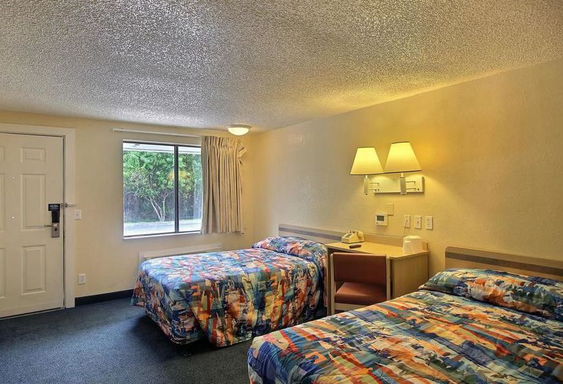 Motel 6 Palm Bay