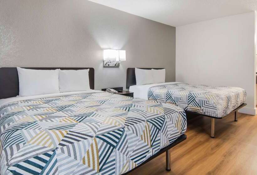 Motel 6addison, Tx  Dallas