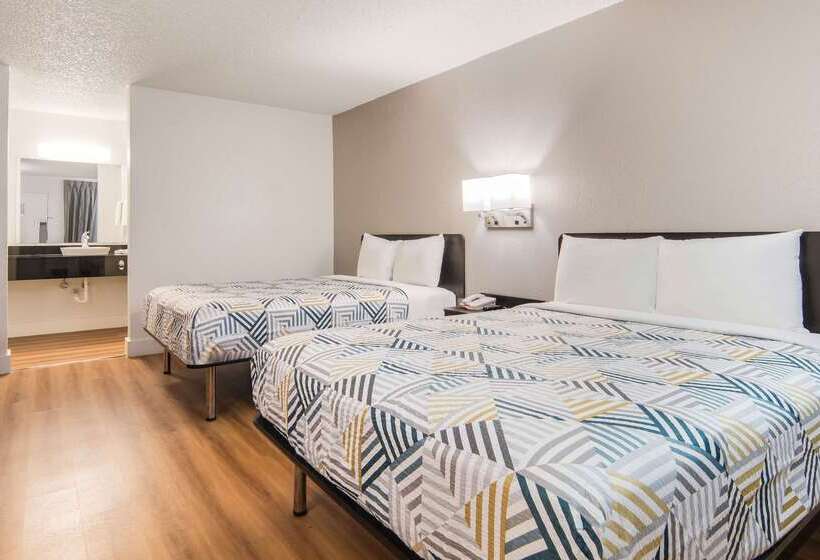 Motel 6addison, Tx  Dallas