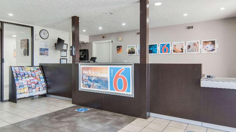 Motel 6addison, Tx  Dallas