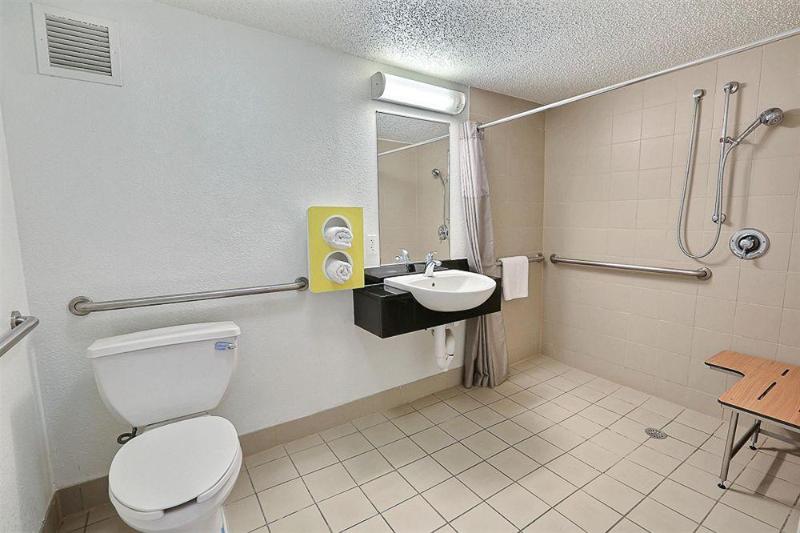 Motel 6addison, Tx  Dallas