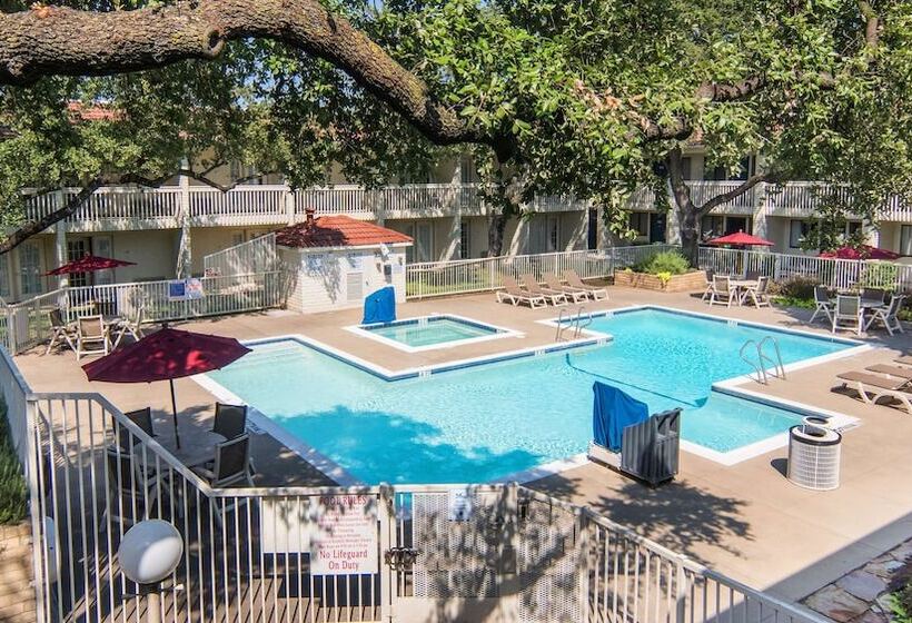 Motel 6addison, Tx  Dallas