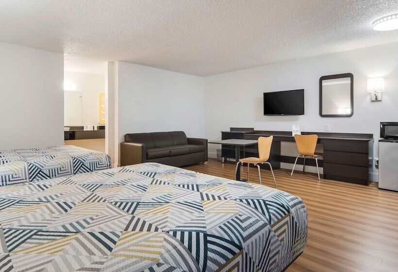 Motel 6addison, Tx  Dallas