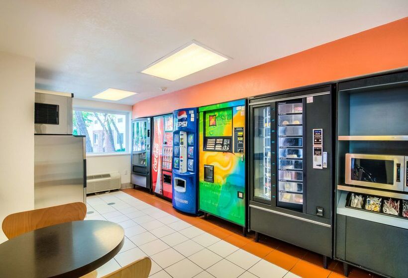 Motel 6arlington Heights, Il  Chicago North Central