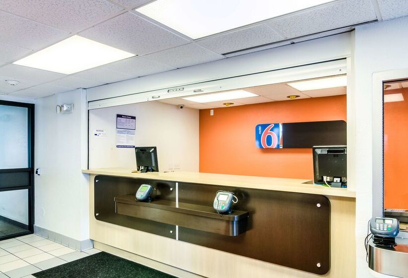 Motel 6arlington Heights, Il  Chicago North Central