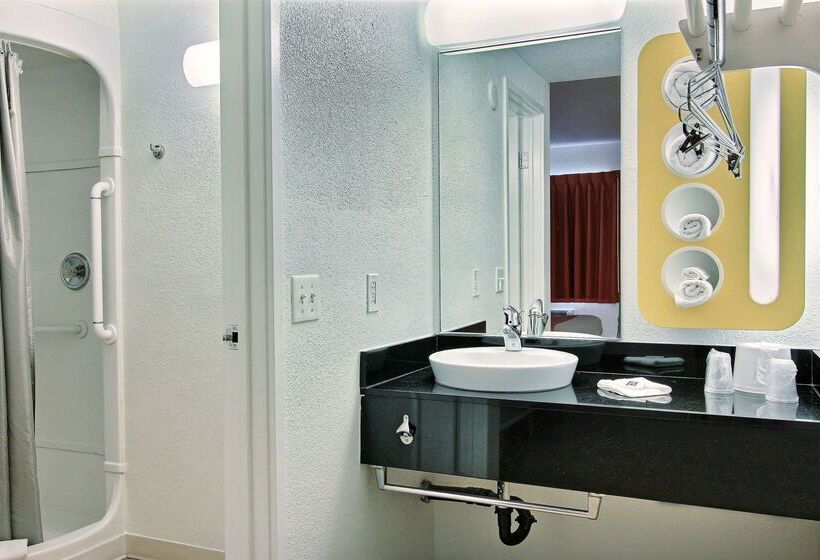Motel 6corpus Christi, Tx  East  North Padre Island