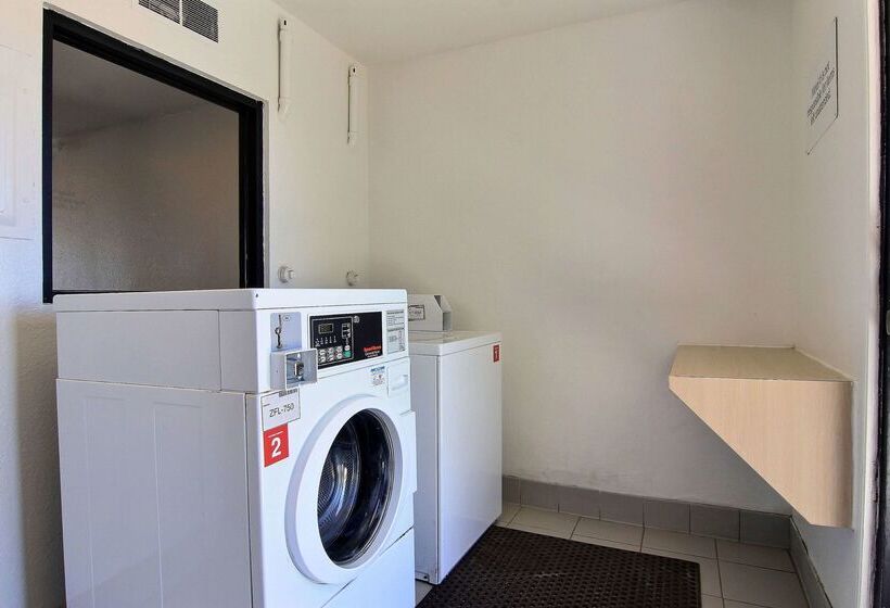 Motel 6corpus Christi, Tx  East  North Padre Island