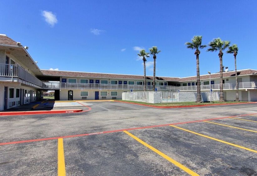 Motel 6corpus Christi, Tx  East  North Padre Island