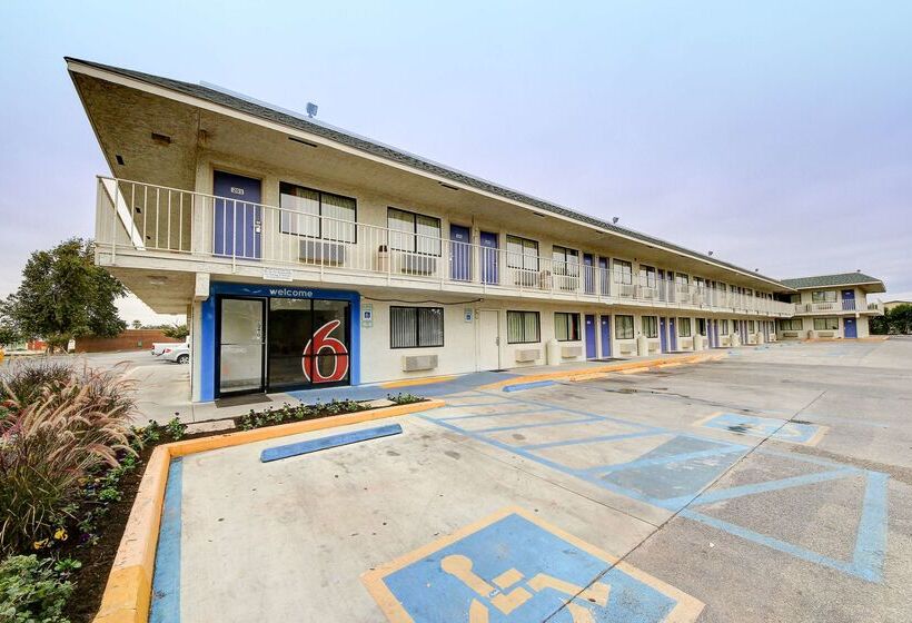 Motel 6 San Marcos, Tx