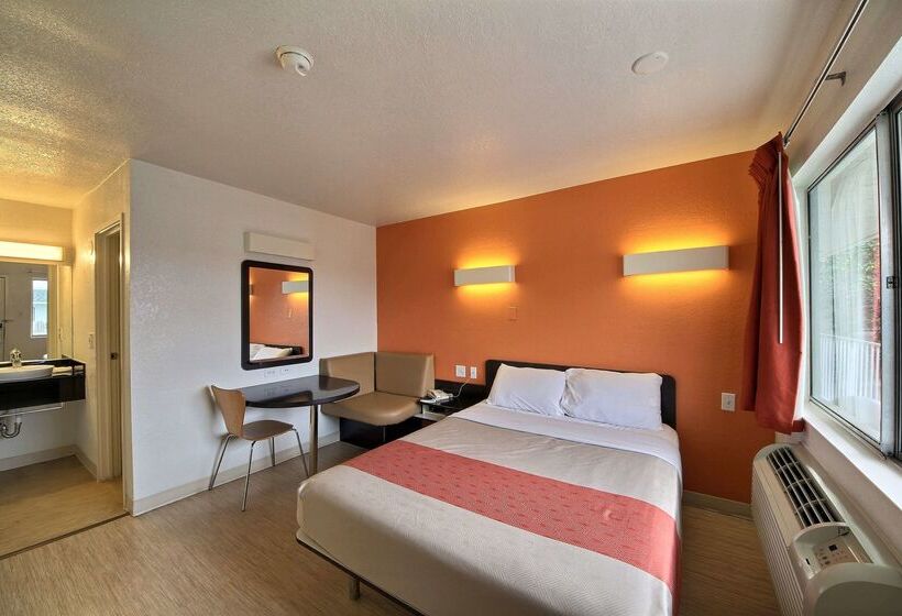 Motel 6 San Marcos, Tx