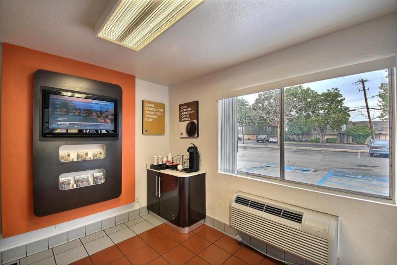 Motel 6 San Marcos, Tx