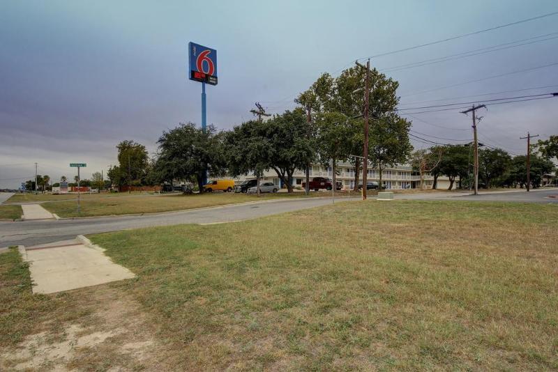 Motel 6 San Marcos, Tx