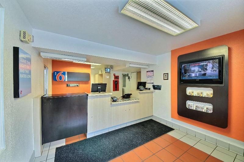 Motel 6 San Marcos, Tx