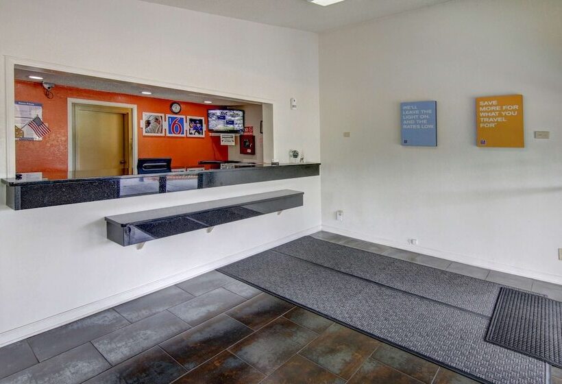 Motel 6 Union City, Ga  Atlanta Airport