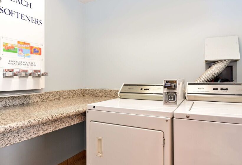 فندق على الطريق Americas Best Value Sandman Inn