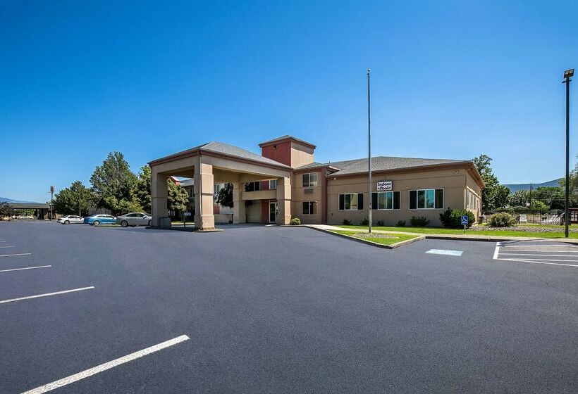 فندق على الطريق Americas Best Value Sandman Inn