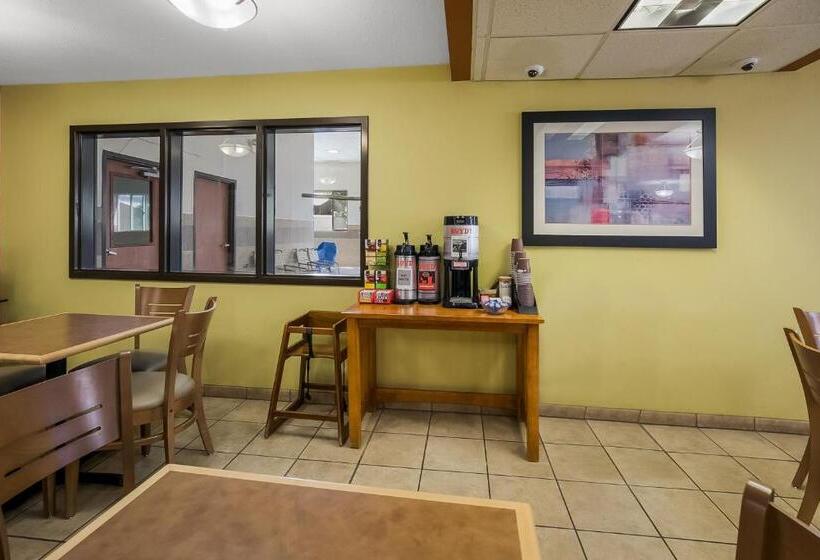 فندق على الطريق Americas Best Value Sandman Inn