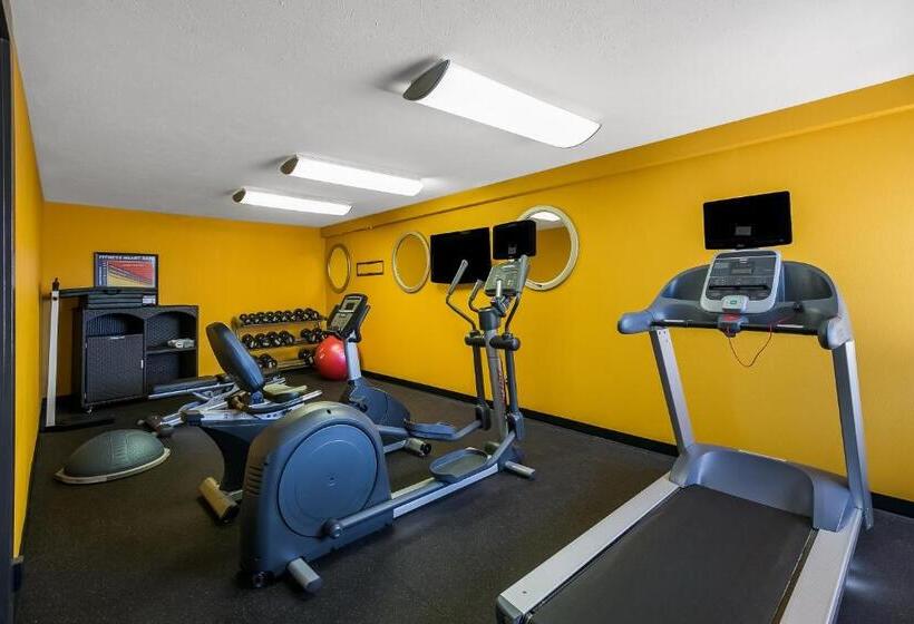 فندق على الطريق Americas Best Value Sandman Inn