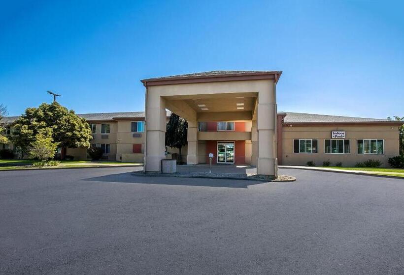 فندق على الطريق Americas Best Value Sandman Inn