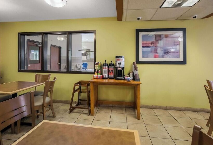 فندق على الطريق Americas Best Value Sandman Inn