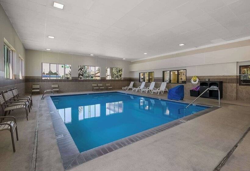 فندق على الطريق Americas Best Value Sandman Inn