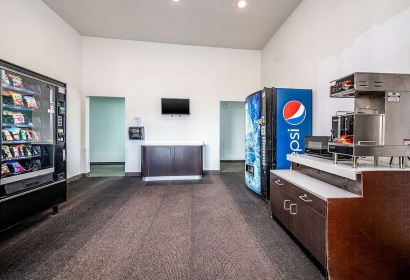 فندق على الطريق The Ellsworth Hotel, Ascend Hotel Collection