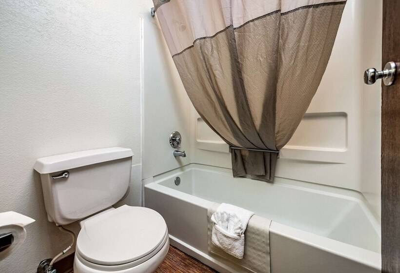 فندق على الطريق The Ellsworth Hotel, Ascend Hotel Collection